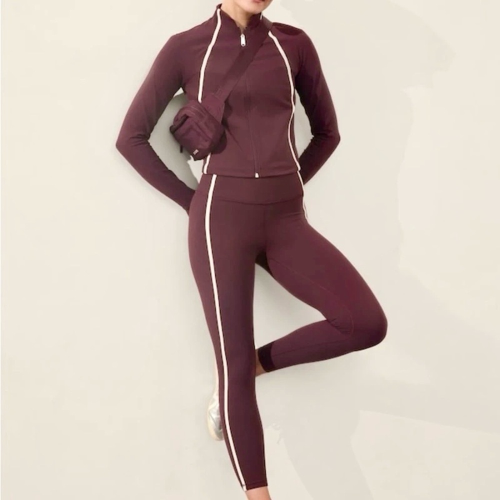 Athleta Yoga Jacket Burgundy NWT - Size M - Picture 4 of 9